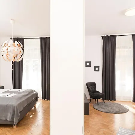 City Apartment *